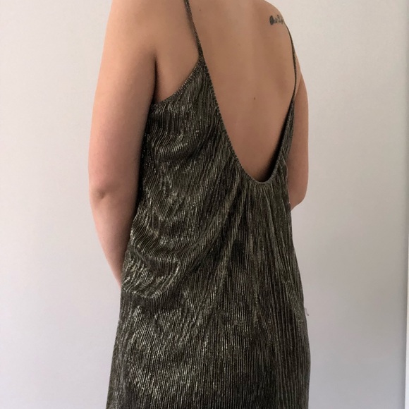 Stunning shiny party dress - Picture 5 of 5